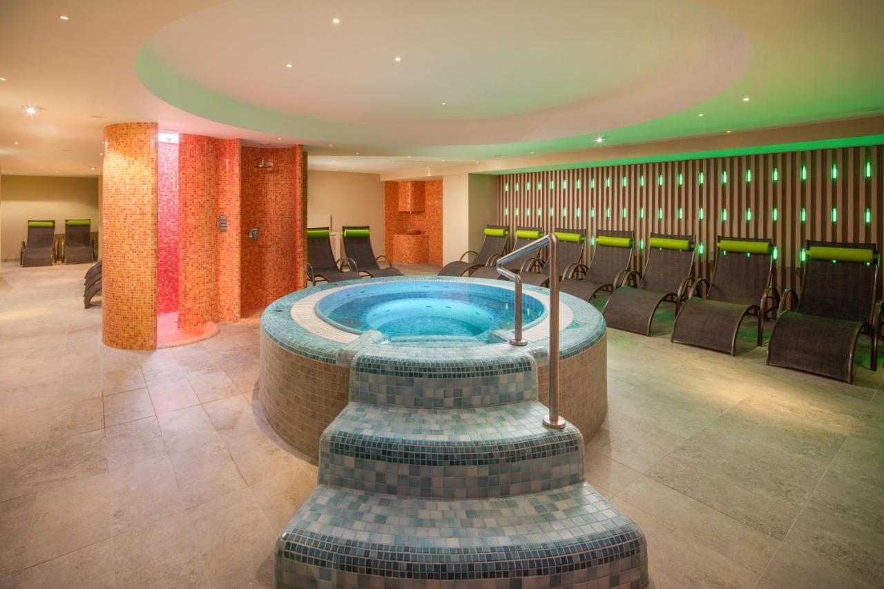 Greenfield Hotel Golf & Spa Buk Exterior foto