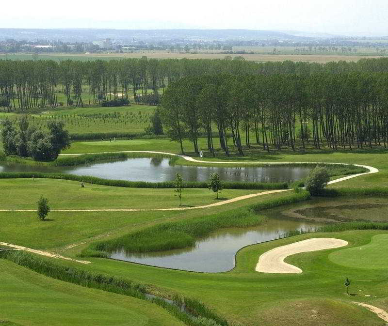 Greenfield Hotel Golf & Spa Buk Exterior foto