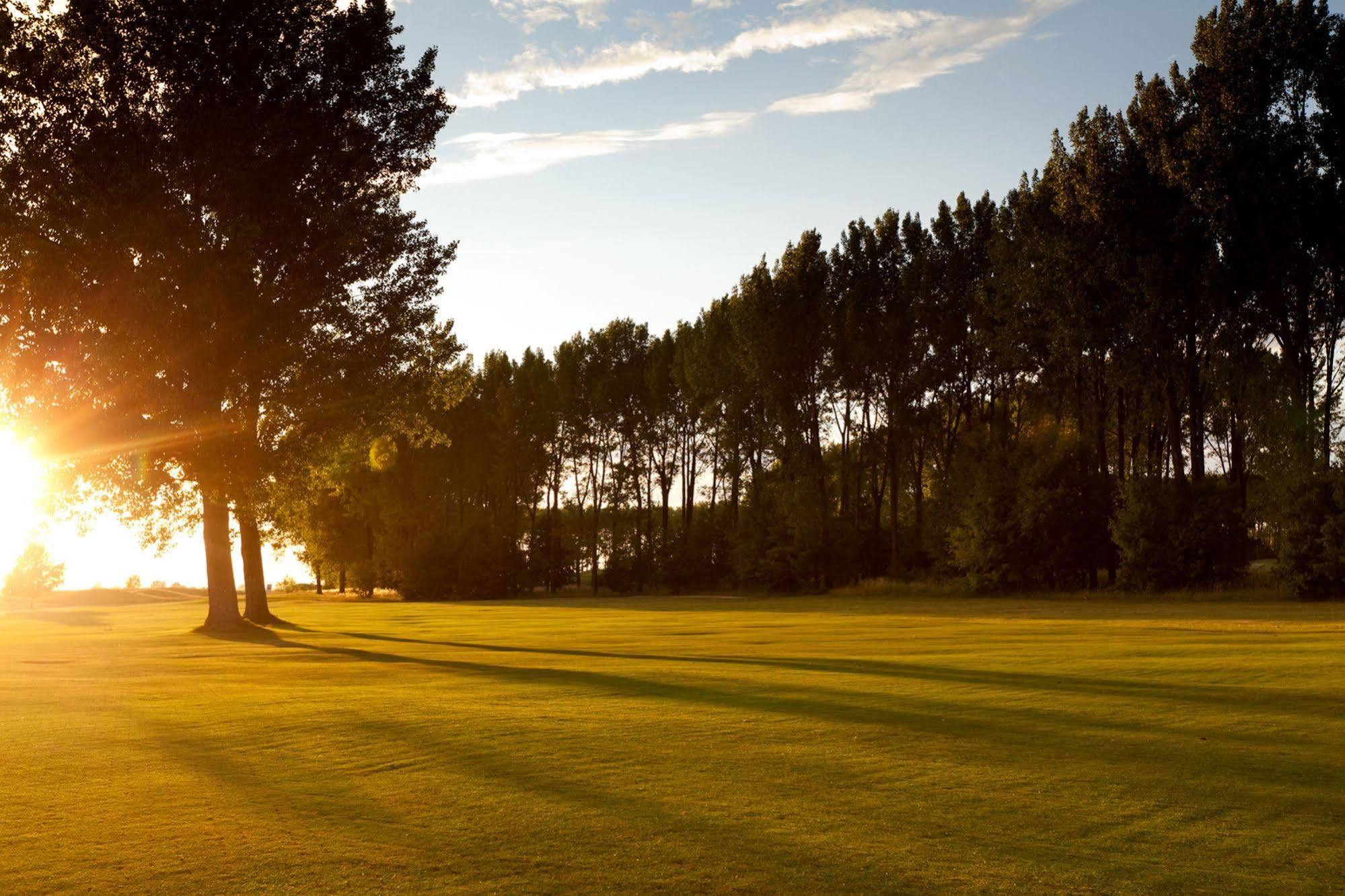 Greenfield Hotel Golf & Spa Buk Exterior foto